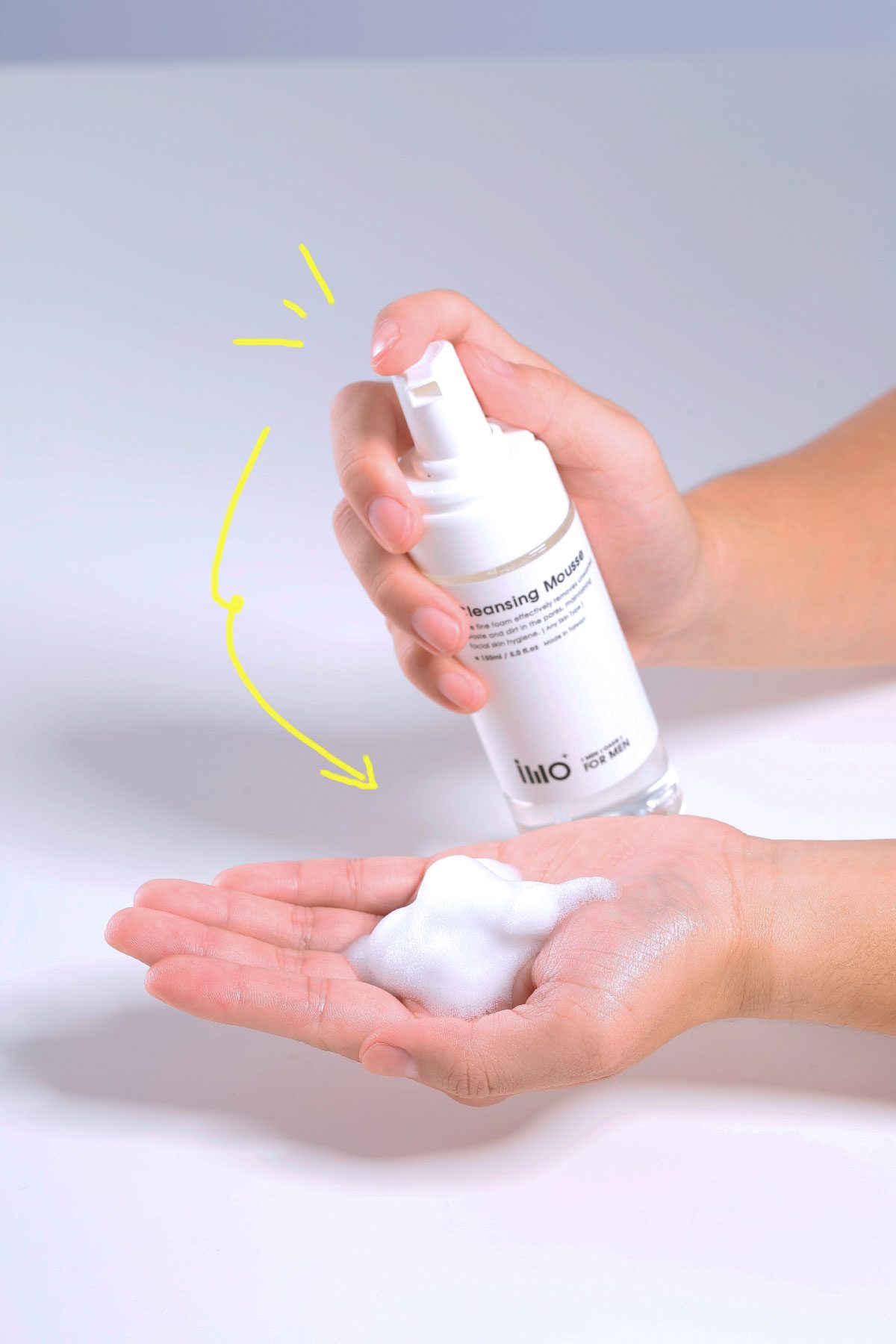 瓶身採用慕斯壓頭設計